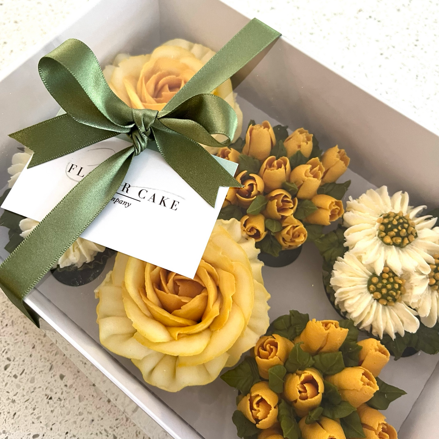 Deluxe Cupcake Box - Mixed Blooms